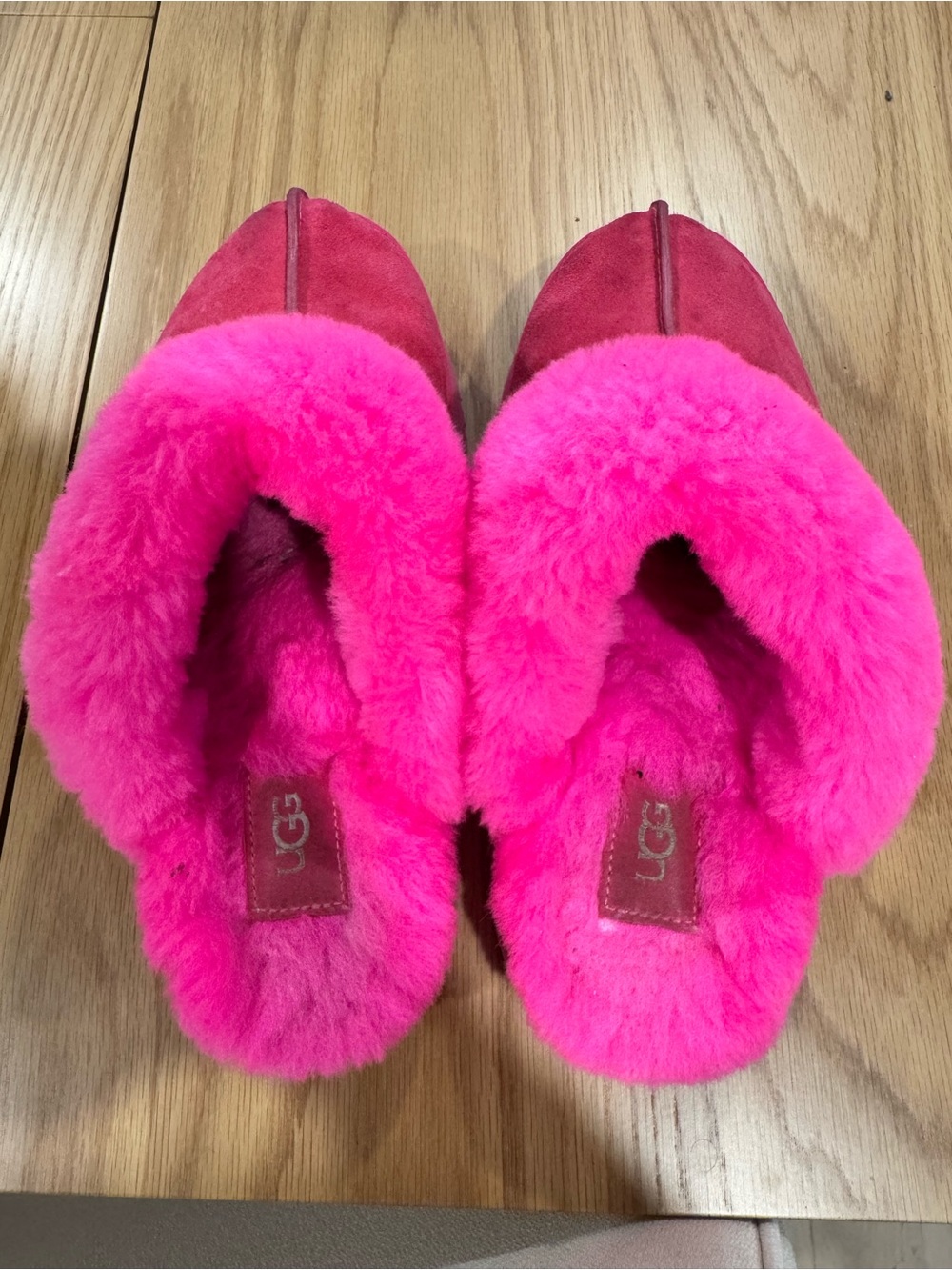 UGG Women's Bright Pink Shearling Slip-Ons / Disquette Slippers